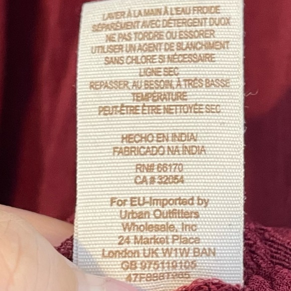 FREE PEOPLE Rainy Days Gauze Lace Oversized Boho Peasant Swing Top Burgundy M - Picture 13 of 13